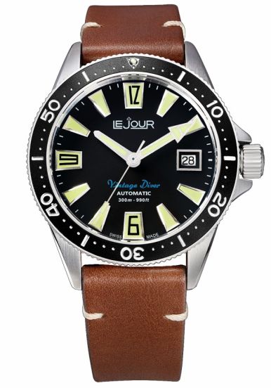 Le jour vintage diver store