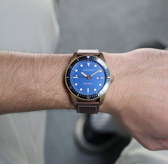 Aistrup Brass Classic Sapphire AIW8502